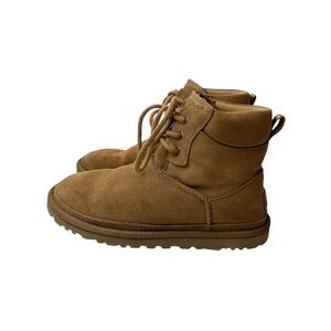 UGG Women’s Neumel Chestnut Hiking Boots Size 8